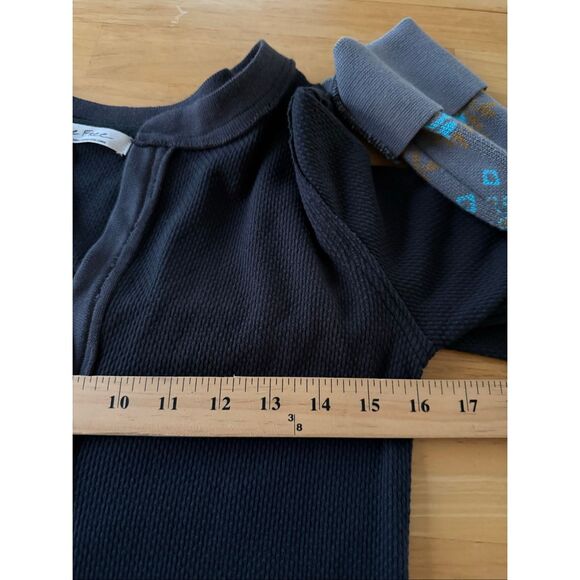 We The Free Mikah Notch Neck Top – Waffle Knit Henley w/ Patterned Sleeves – Siz - Picture 8 of 11